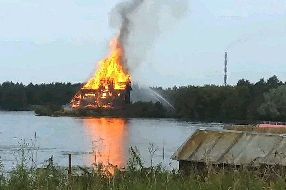 Сгорела Церковь в Карелии