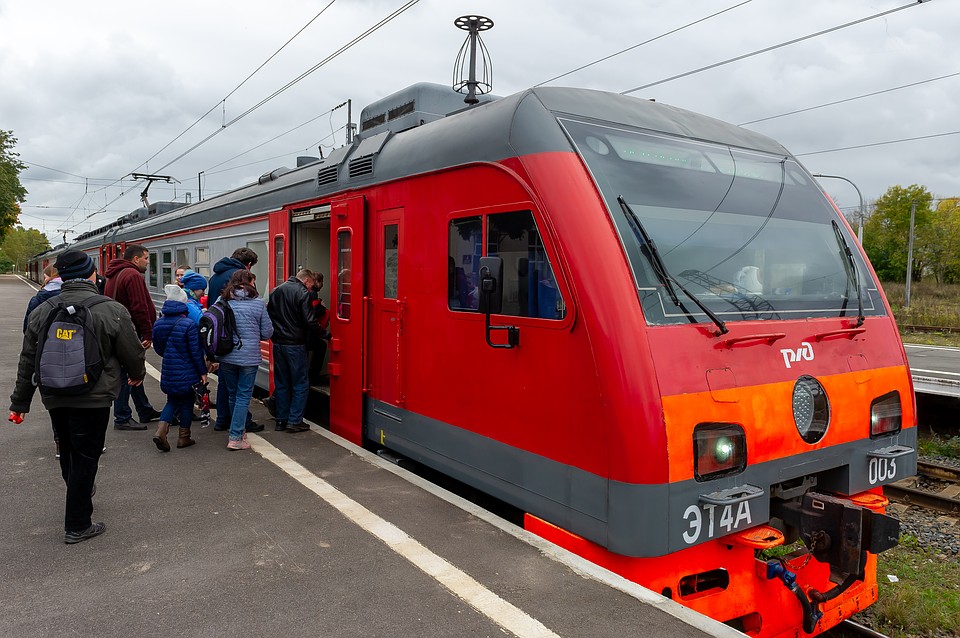 Электрички в санкт петербурге