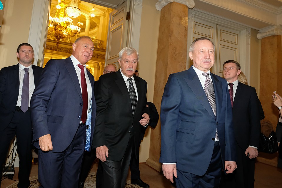 политика петербурга