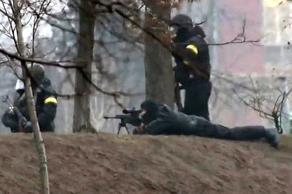ограбление 2 снайперши. стрельба снайперов на майдане. парасюк признается в стрельбе на майдане. снайперы расстреляли. грузинские снайперы на украине.